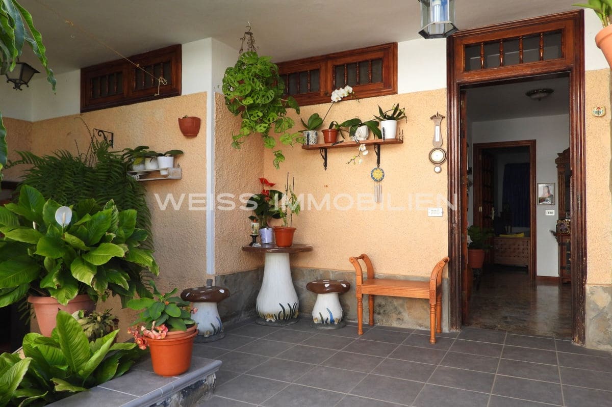 3 slaapkamer Huis te koop in Candelaria met garage - € 549.000 (Ref: 8916422)