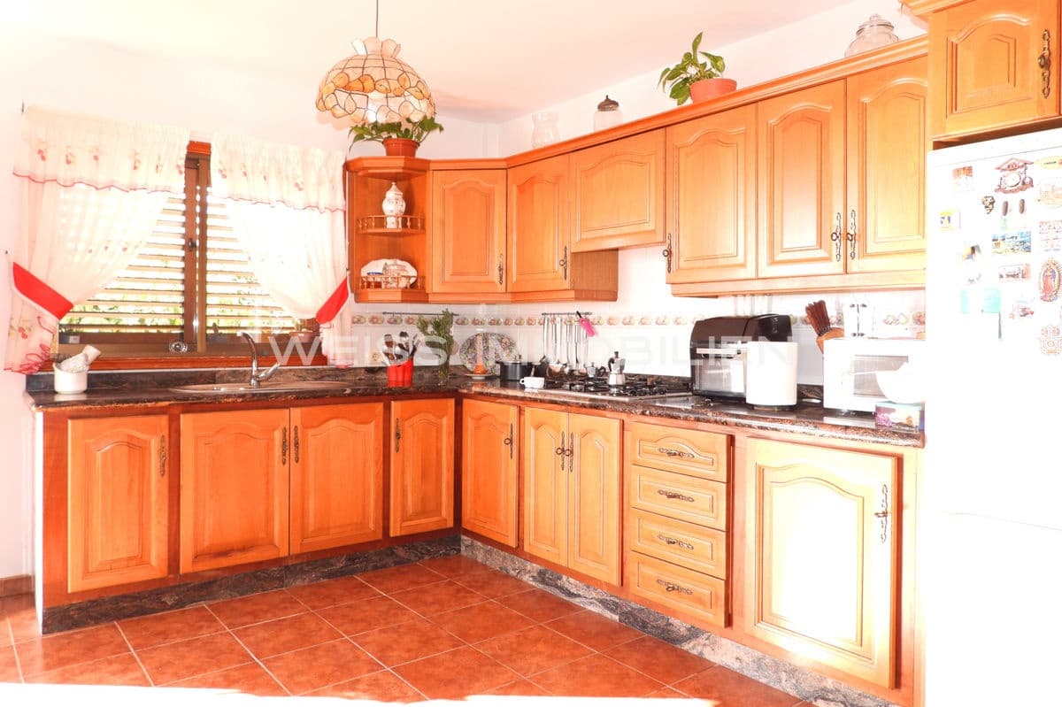 3 slaapkamer Huis te koop in Candelaria met garage - € 549.000 (Ref: 8916422)