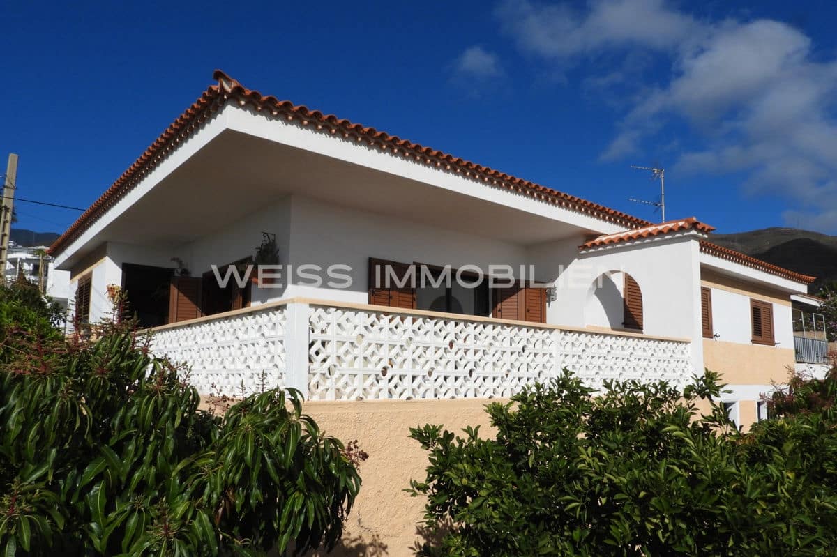 3 slaapkamer Huis te koop in Candelaria met garage - € 549.000 (Ref: 8916422)