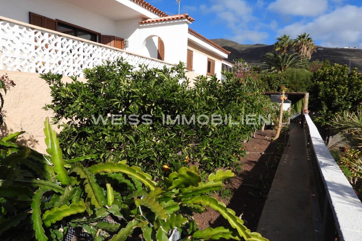 3 slaapkamer Huis te koop in Candelaria met garage - € 549.000 (Ref: 8916422)