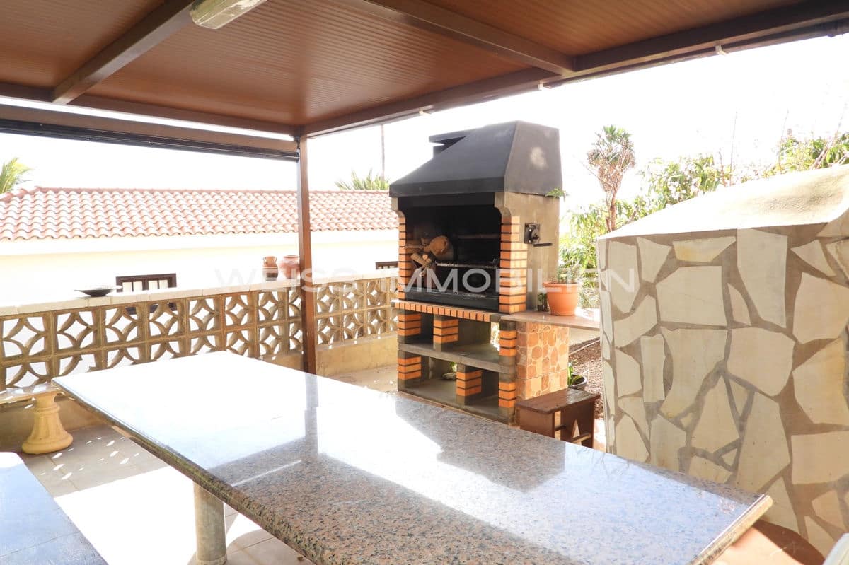 3 slaapkamer Huis te koop in Candelaria met garage - € 549.000 (Ref: 8916422)