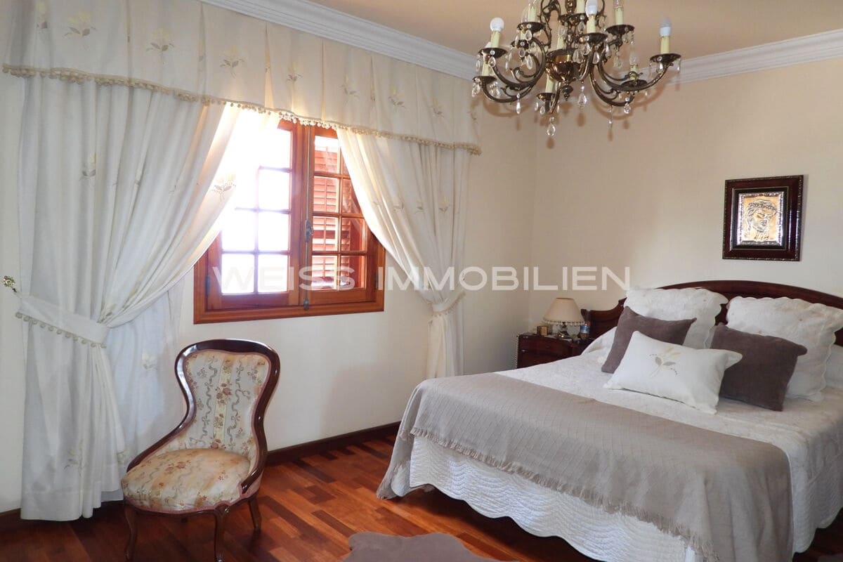 Casa de 4 habitaciones en Tacoronte en venta con piscina garaje - 1.450.000 € (Ref: 9229116)