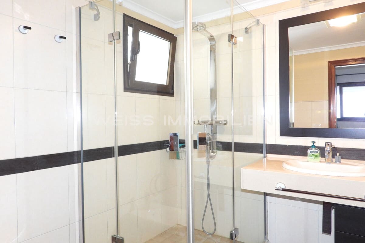 Casa de 4 habitaciones en El Sauzal en venta con piscina garaje - 735.000 € (Ref: 9663282)