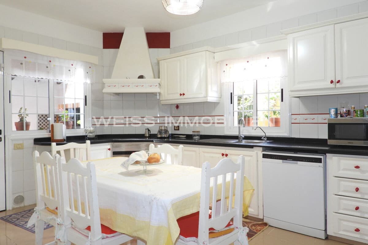 Casa de 5 habitaciones en San Cristóbal de La Laguna en venta con garaje - 595.000 € (Ref: 9687636)