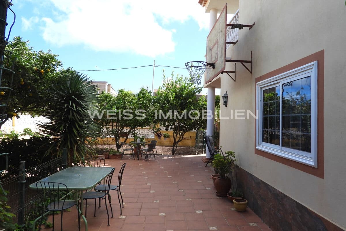 Casa de 5 habitaciones en San Cristóbal de La Laguna en venta con garaje - 595.000 € (Ref: 9687636)