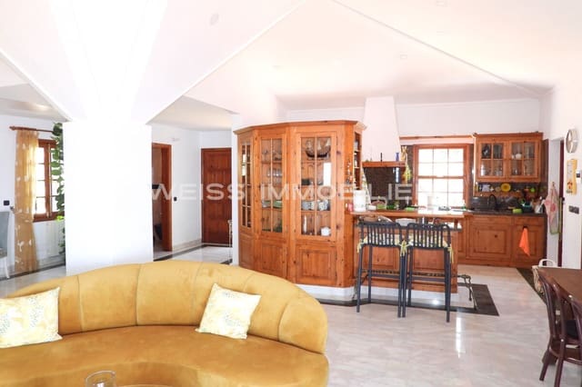 Casa de 6 habitaciones en Tacoronte en venta con piscina garaje - 2.700.000 € (Ref: 9824579)