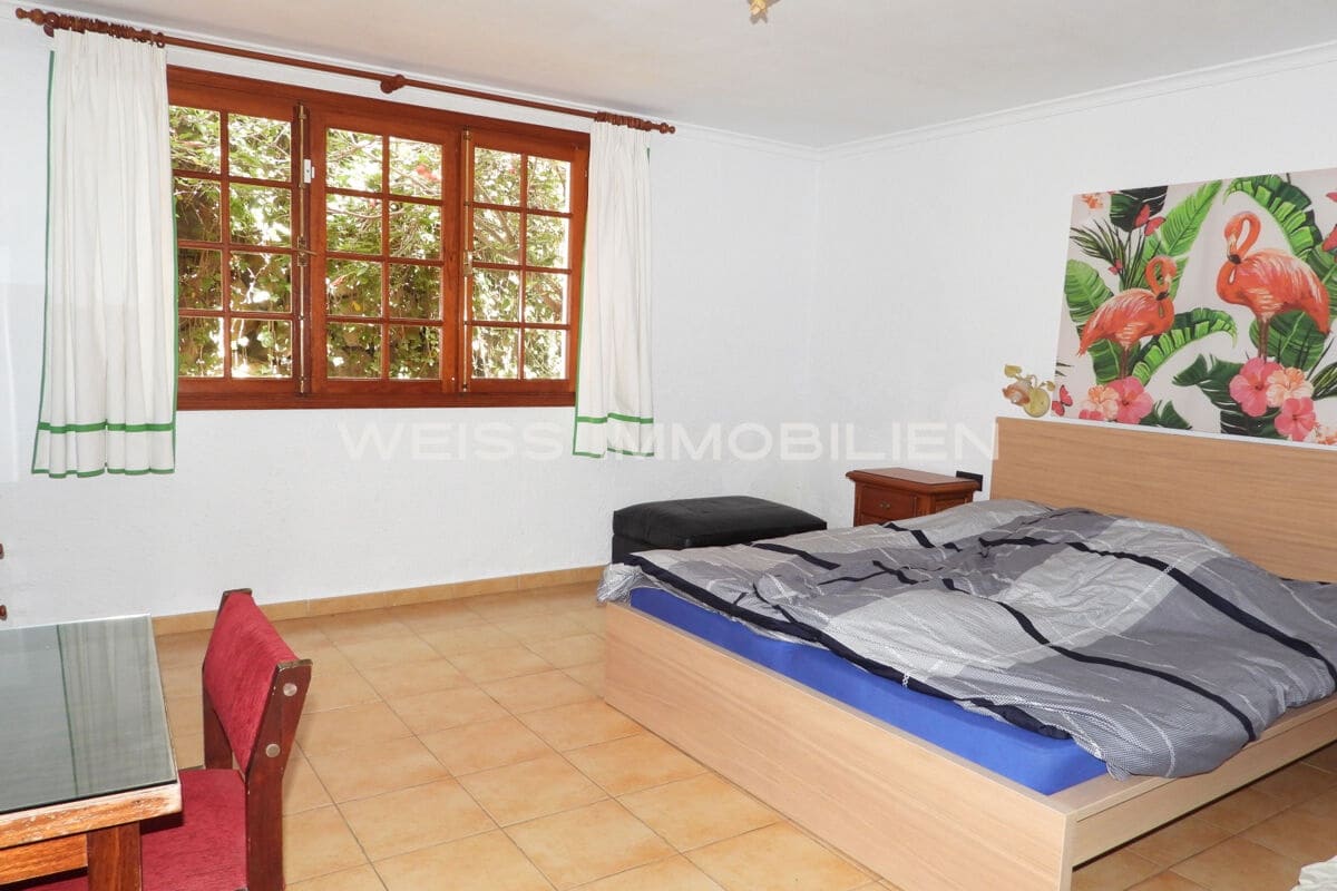 6 bedroom Townhouse for sale in Tacoronte with pool garage - € 2,700,000 (Ref: 9824579)