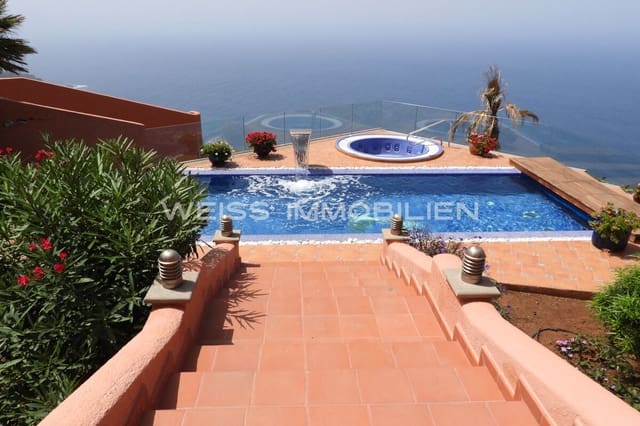 Casa de 6 habitaciones en Tacoronte en venta con piscina garaje - 2.700.000 € (Ref: 9824579)