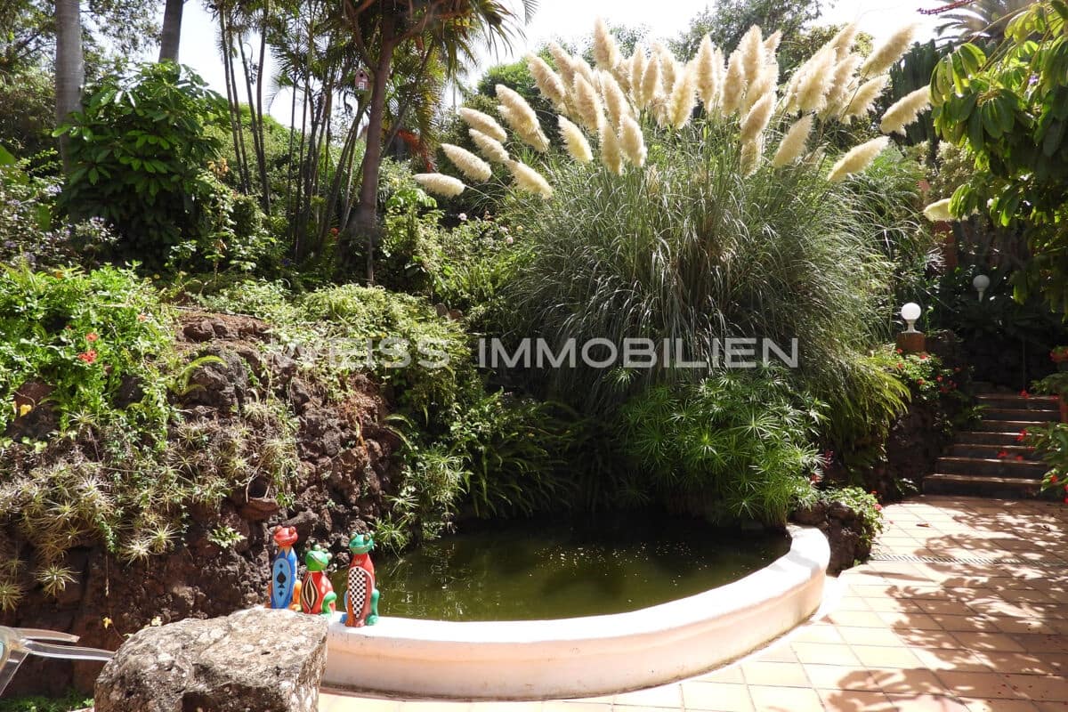 6 bedroom Townhouse for sale in Tacoronte with pool garage - € 2,700,000 (Ref: 9824579)