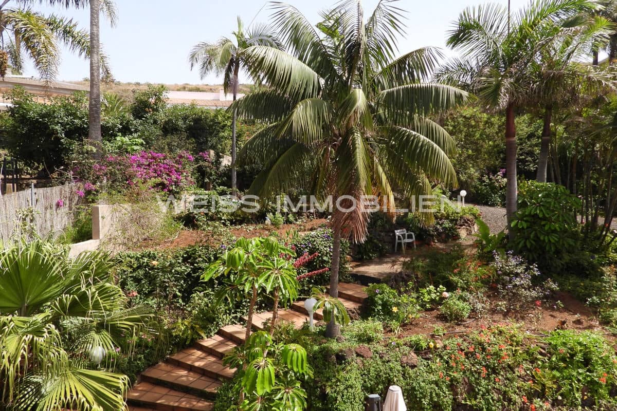 6 bedroom Townhouse for sale in Tacoronte with pool garage - € 2,700,000 (Ref: 9824579)