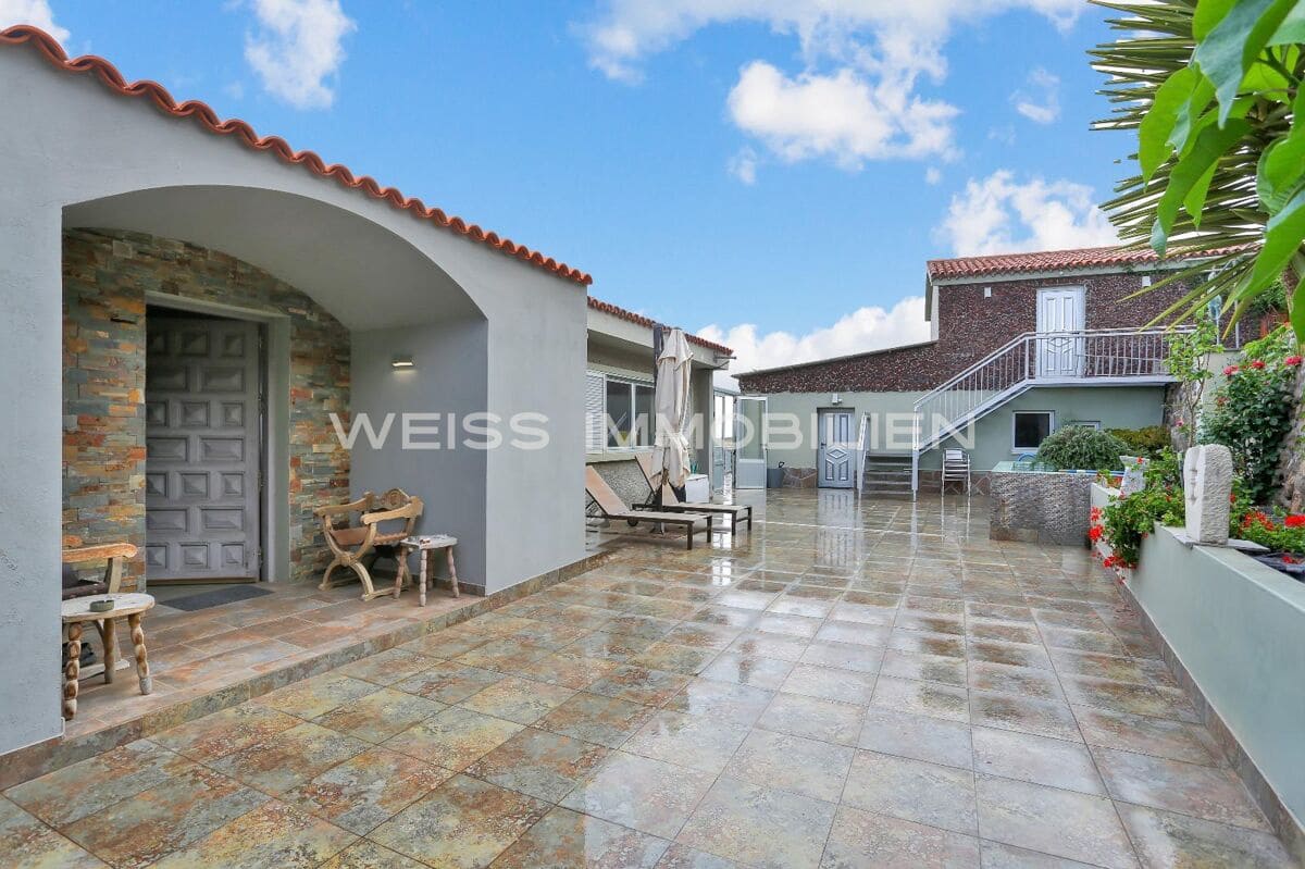 7 sovrum Hus till salu i Tacoronte med pool garage - 890 000 € (Ref: 9961872)