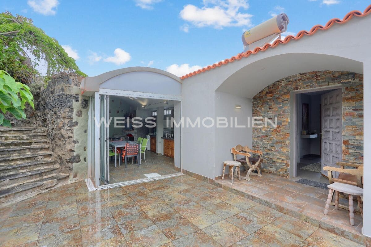 7 sovrum Hus till salu i Tacoronte med pool garage - 890 000 € (Ref: 9961872)