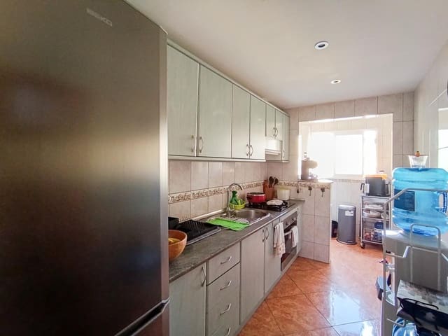 3 soveværelse Lejlighed til salg i Parque de la Reina, Arona med garage - € 360.000 (Ref: 10049663)
