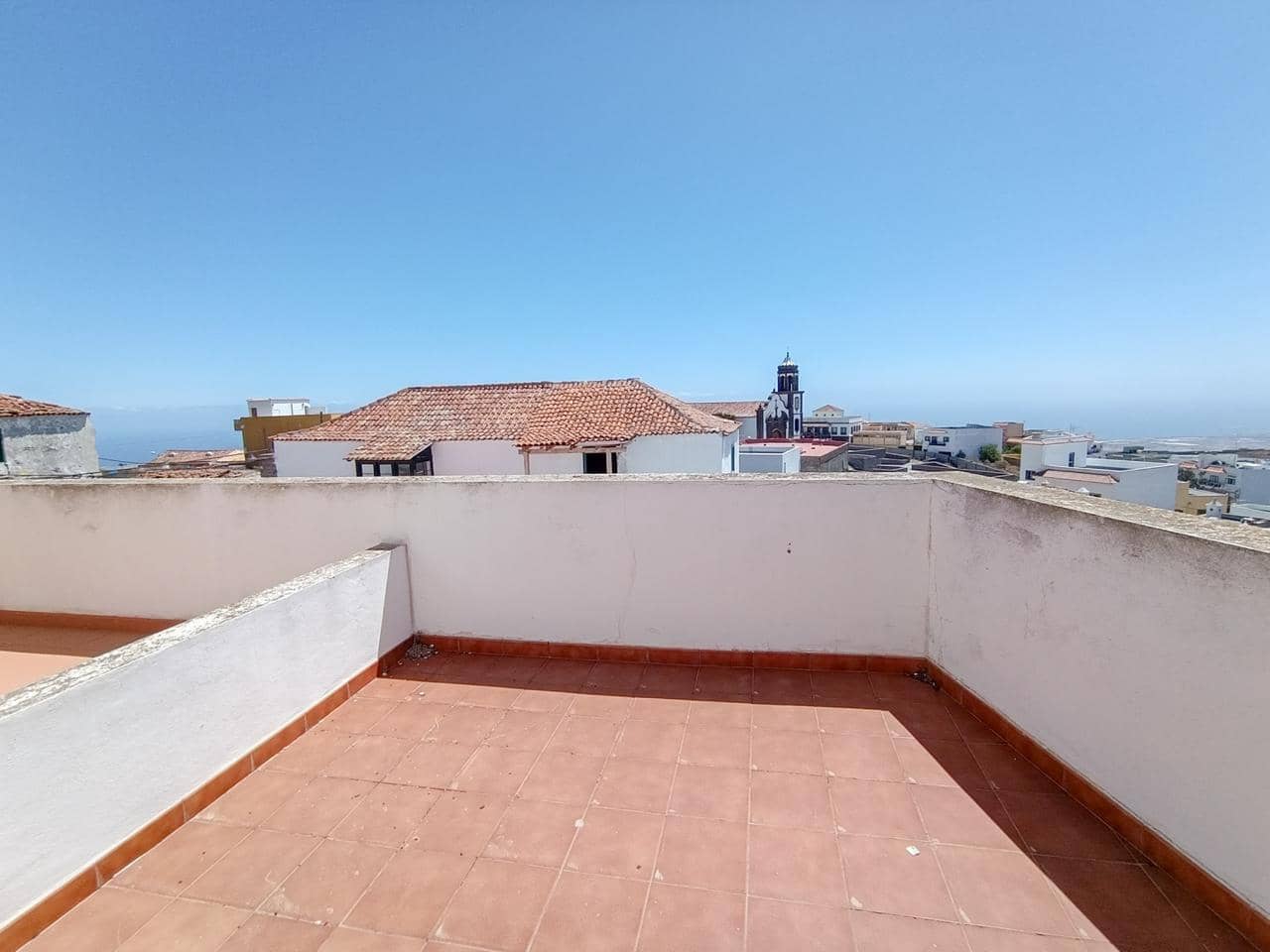 Piso de 3 habitaciones en Villa de Arico en venta - 285.000 € (Ref: 10082190)