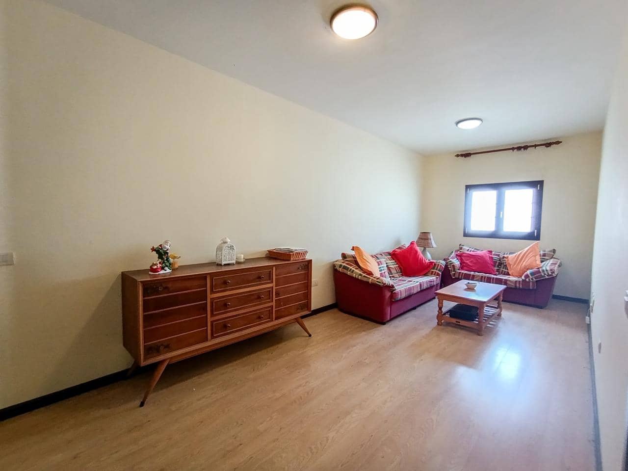 Piso de 3 habitaciones en Villa de Arico en venta - 285.000 € (Ref: 10082190)