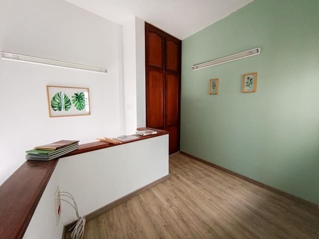 Piso de 3 habitaciones en Villa de Arico, Arico en venta - 285.000 € (Ref: 10082190)