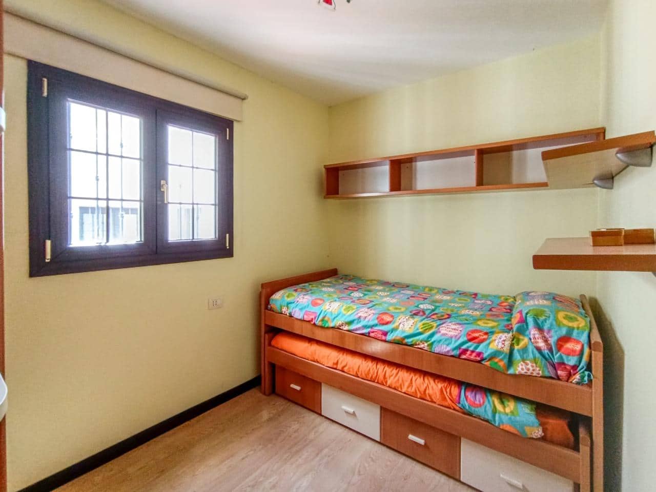 Piso de 3 habitaciones en Villa de Arico en venta - 285.000 € (Ref: 10082190)
