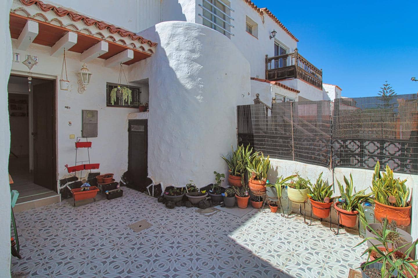 2 slaapkamer Flat te koop in Costa del Silencio met zwembad - € 199.000 (Ref: 10118519)