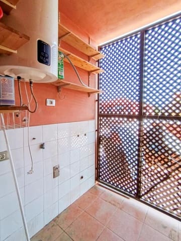 2 soverom Leilighet til salgs i Costa del Silencio, Arona med svømmebasseng garasje - € 240 000 (Ref: 10183970)