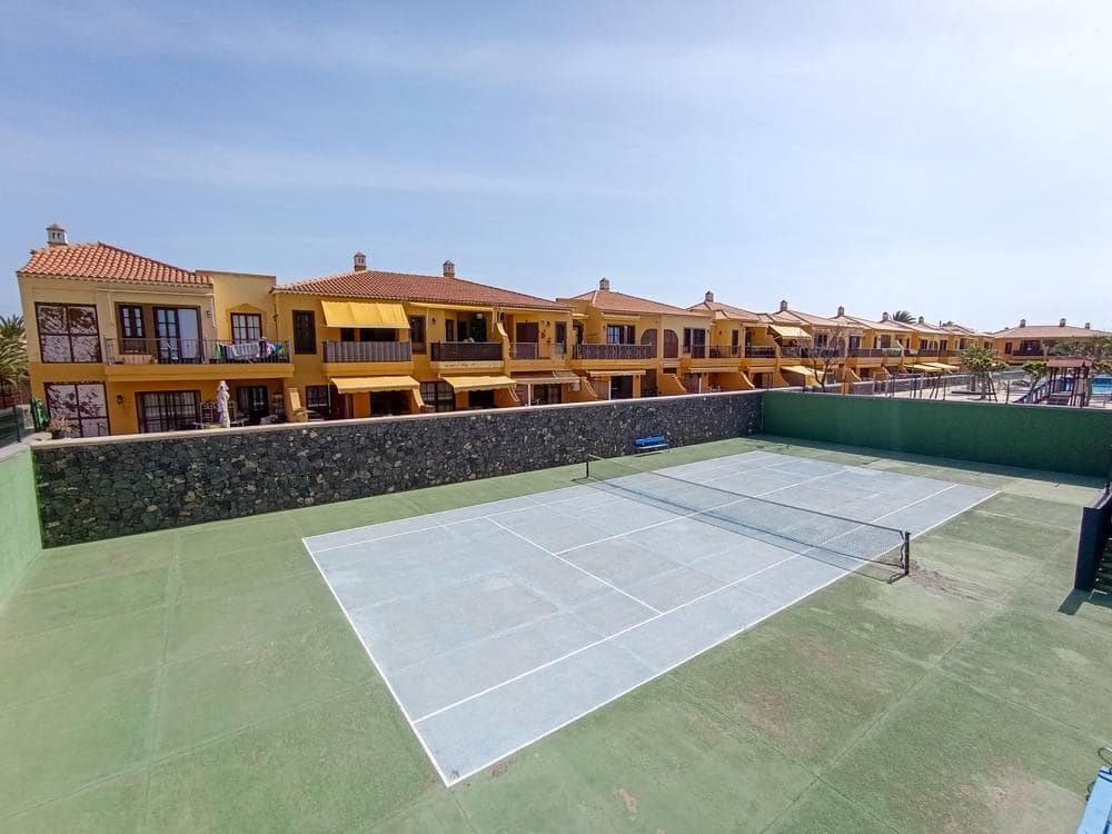 2 soverom Leilighet til salgs i Costa del Silencio med svømmebasseng garasje - € 240 000 (Ref: 10183970)