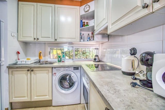 3 sovrum Villa till salu i San Eugenio Bajo, Adeje med pool - 464 500 € (Ref: 7520331)