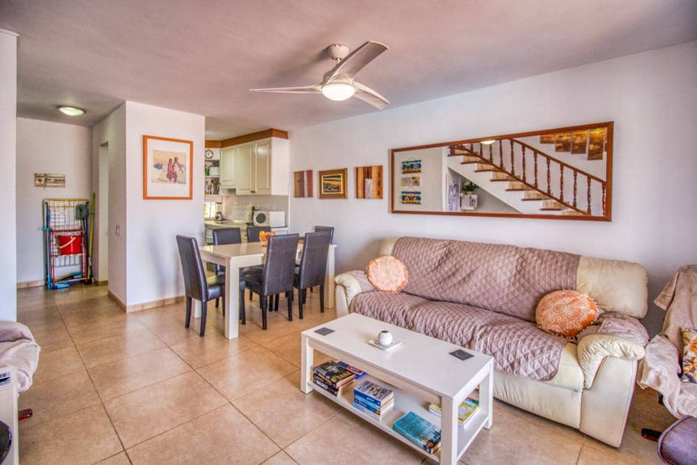 Chalet de 3 habitaciones en Costa Adeje en venta con piscina - 449.500 € (Ref: 7520331)