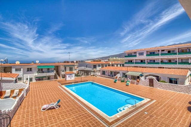 3 sypialnia Willa na sprzedaż w San Eugenio Bajo, Adeje z basenem - 449 500 € (Ref: 7520331)