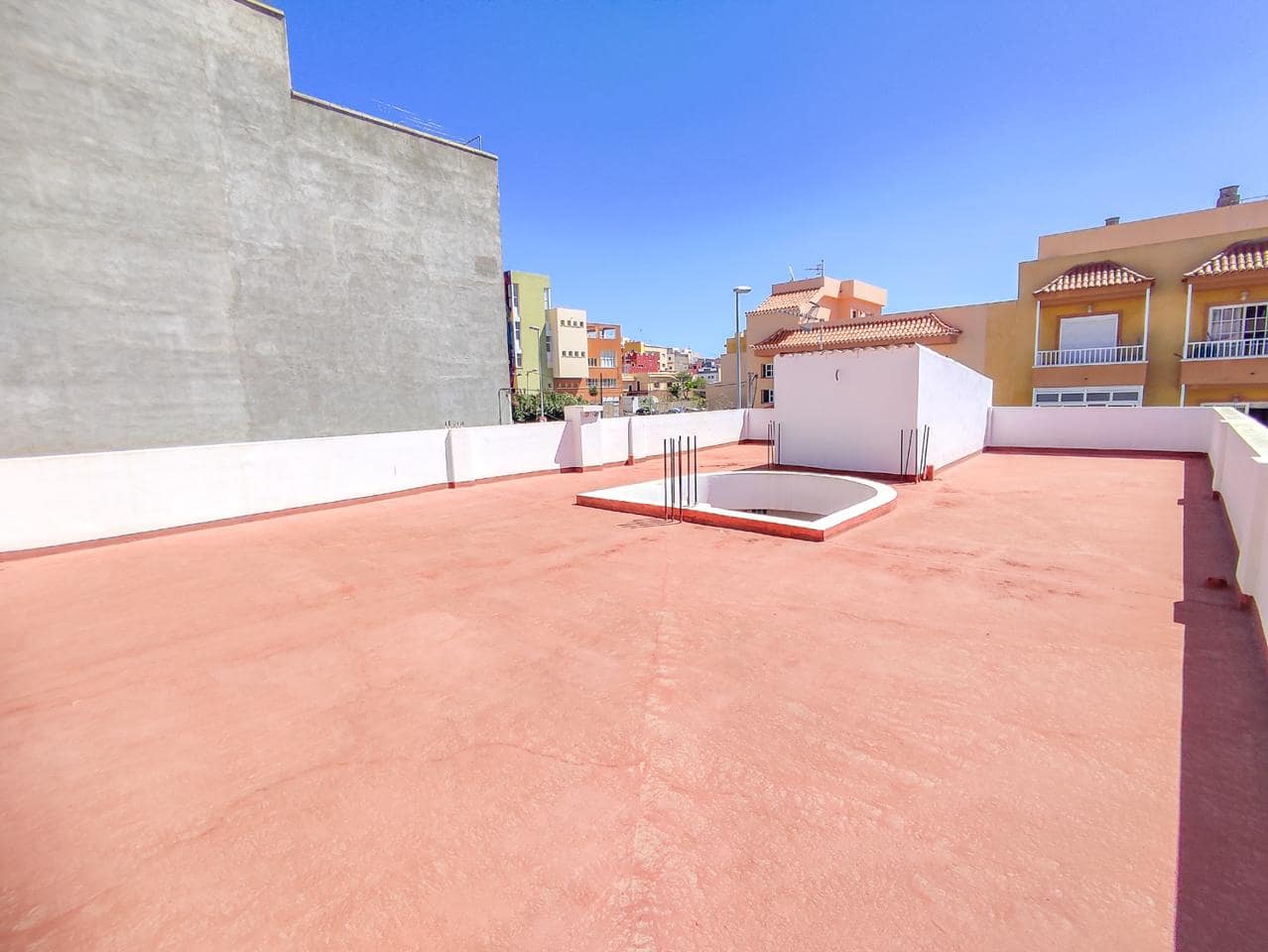 7 soveværelse Villa til salg i San Isidro de Abona - € 305.000 (Ref: 8121711)