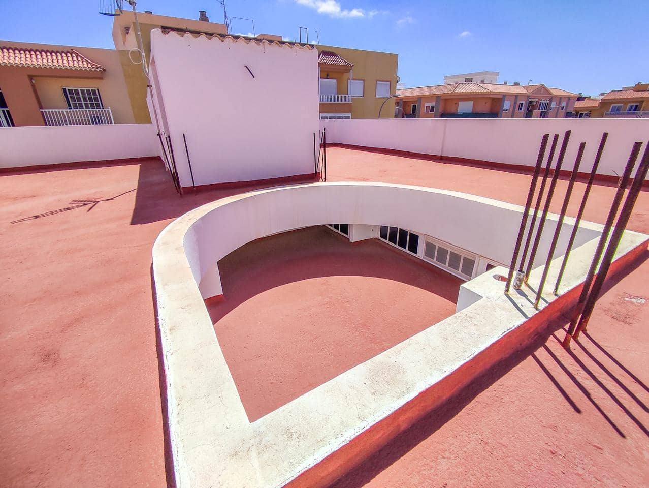 7 soveværelse Villa til salg i San Isidro de Abona - € 305.000 (Ref: 8121711)