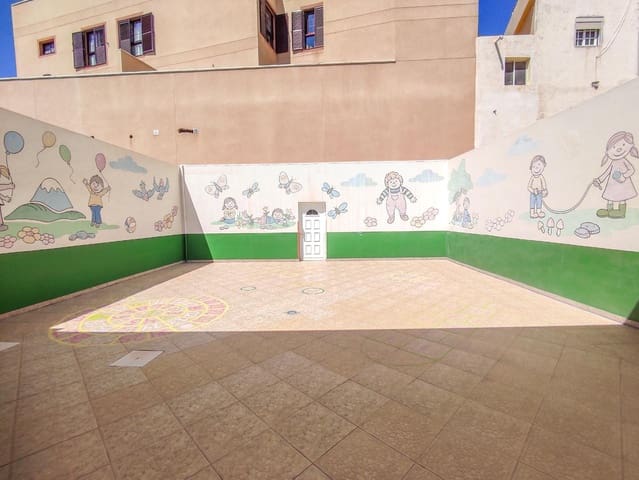 7 chambre Villa/Maison à vendre à San Isidro de Abona, Granadilla de Abona - 305 000 € (Ref: 8121711)