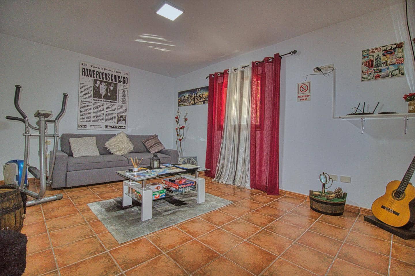 6 bedroom Villa for sale in Candelaria with pool garage - € 675,000 (Ref: 8609526)