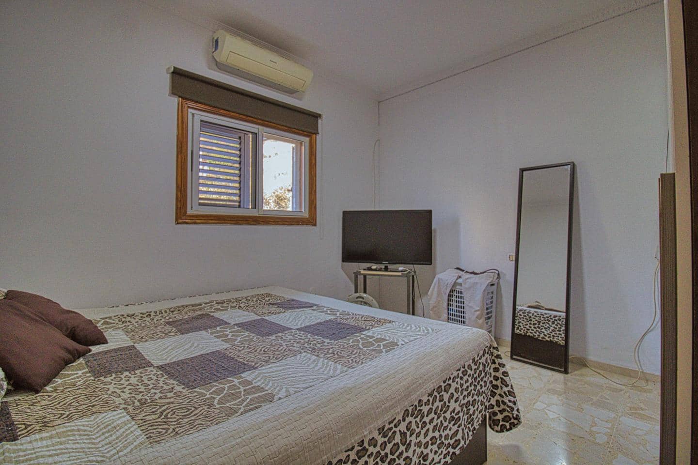 6 bedroom Villa for sale in Candelaria with pool garage - € 675,000 (Ref: 8609526)