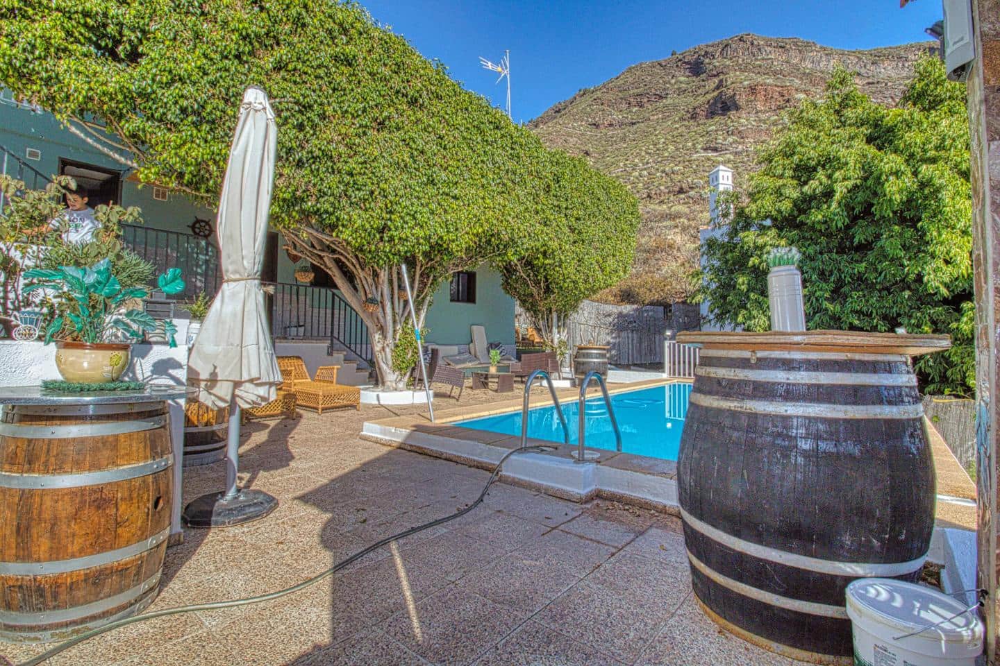6 bedroom Villa for sale in Candelaria with pool garage - € 675,000 (Ref: 8609526)