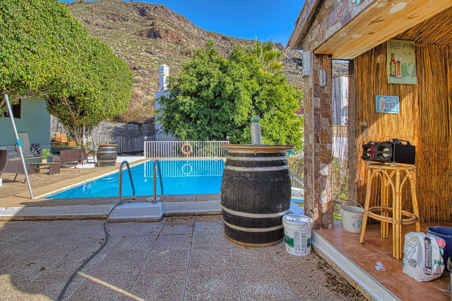 6 bedroom Villa for sale in Candelaria with pool garage - € 675,000 (Ref: 8609526)