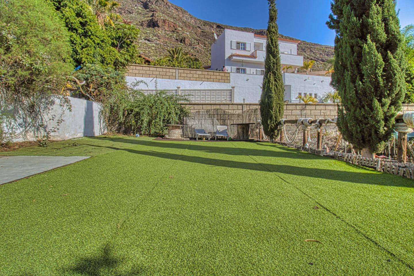 6 bedroom Villa for sale in Candelaria with pool garage - € 675,000 (Ref: 8609526)