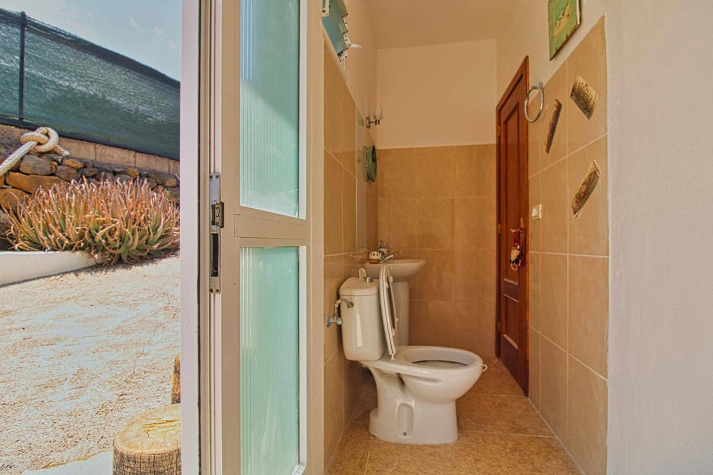 6 bedroom Villa for sale in Candelaria with pool garage - € 675,000 (Ref: 8609526)