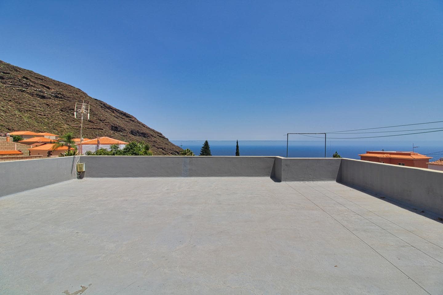 6 bedroom Villa for sale in Candelaria with pool garage - € 675,000 (Ref: 8609526)