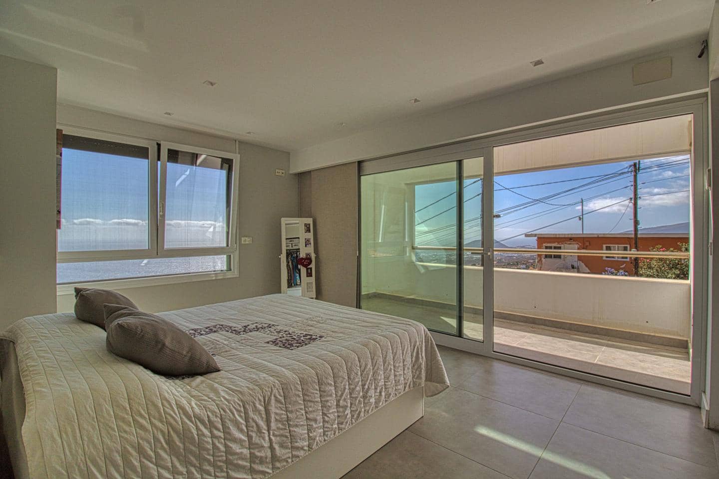 5 soveværelse Villa til salg i Candelaria med swimmingpool garage - € 839.000 (Ref: 8610186)