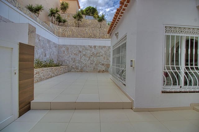 3 soveværelse Villa til salg i Costa Adeje, Adeje med garage - € 949.000 (Ref: 8652133)