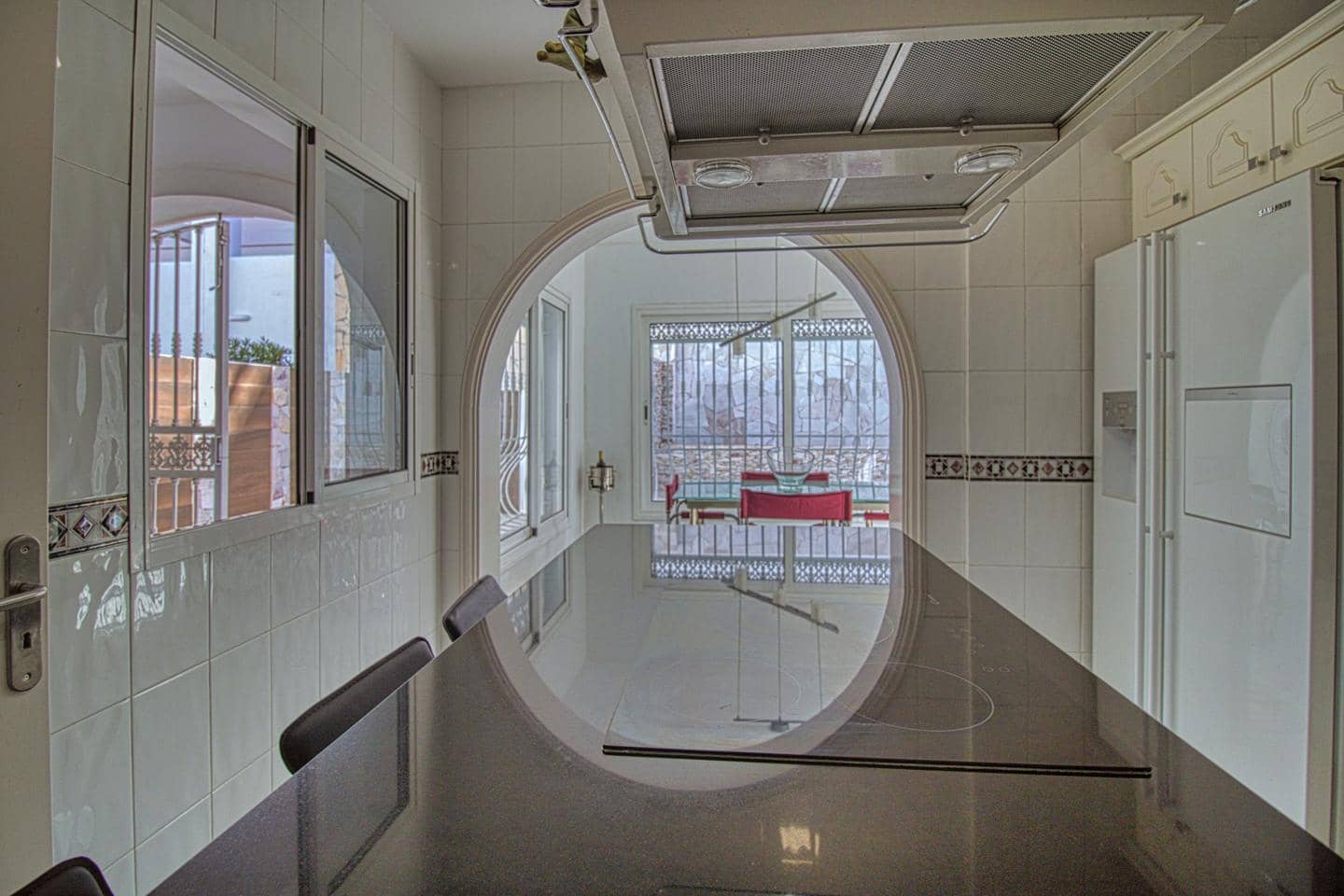 3 bedroom Villa for sale in Costa Adeje with garage - € 949,000 (Ref: 8652133)