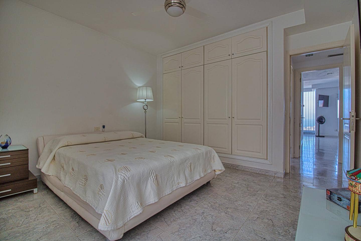 3 bedroom Villa for sale in Costa Adeje with garage - € 949,000 (Ref: 8652133)