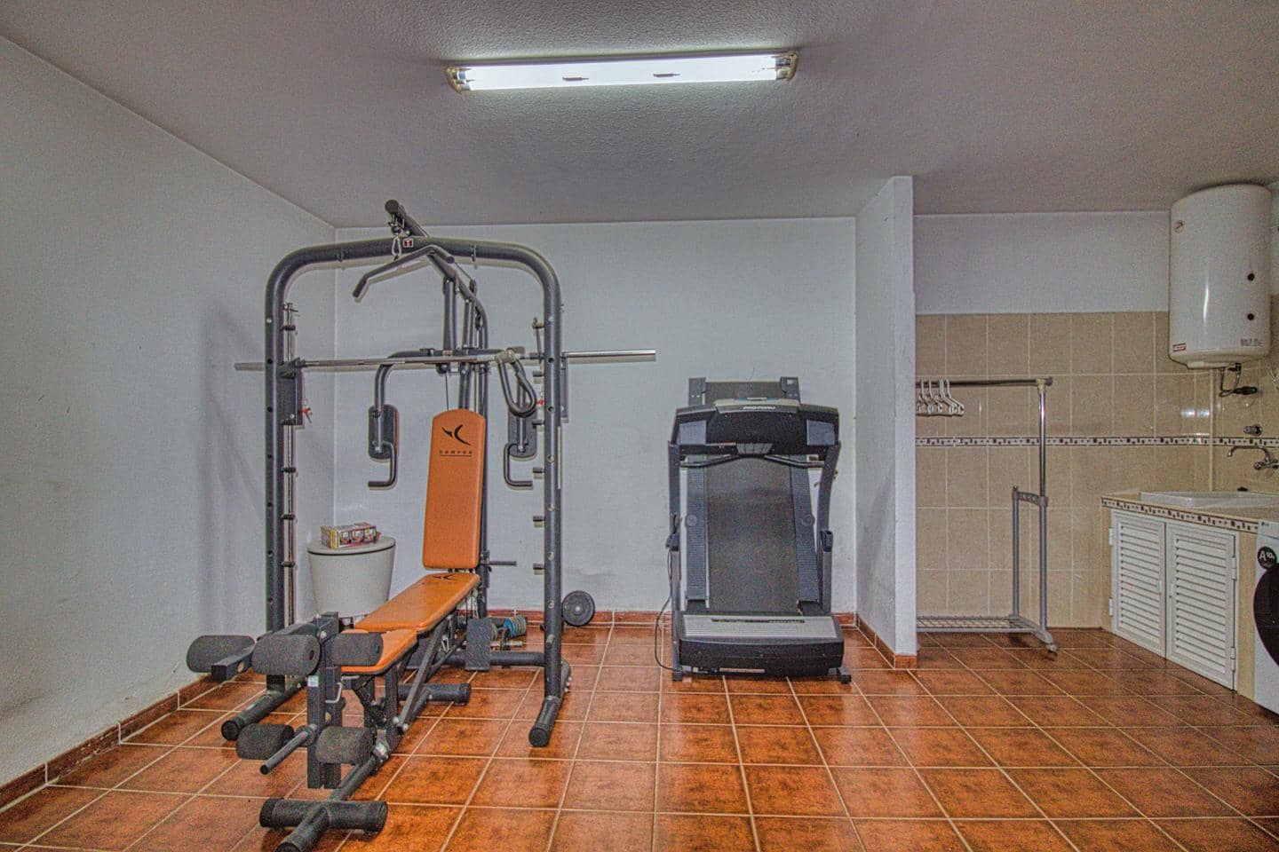 3 bedroom Villa for sale in Costa Adeje with garage - € 949,000 (Ref: 8652133)