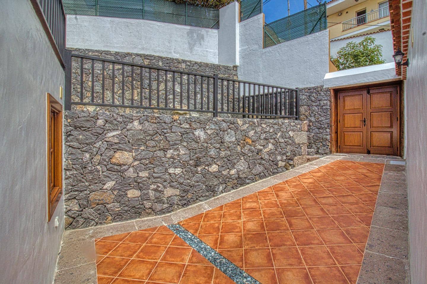 Chalet de 5 habitaciones en Los Realejos en venta - 880.000 € (Ref: 8896041)