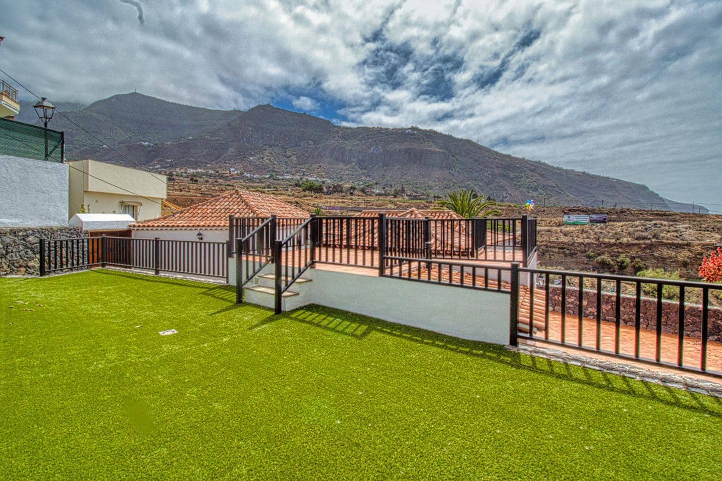 Chalet de 5 habitaciones en Los Realejos en venta - 880.000 € (Ref: 8896041)