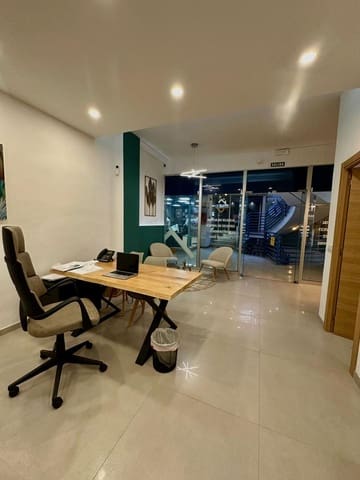 3 Zimmer Firma/Unternehmen zu vermieten in San Eugenio Bajo, Adeje - 700 € (Ref: 8907072)