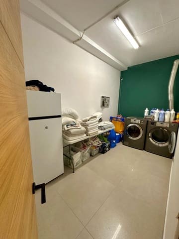 3 Zimmer Firma/Unternehmen zu vermieten in San Eugenio Bajo, Adeje - 700 € (Ref: 8907072)