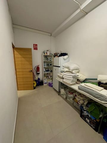 3 Zimmer Firma/Unternehmen zu vermieten in San Eugenio Bajo, Adeje - 700 € (Ref: 8907072)
