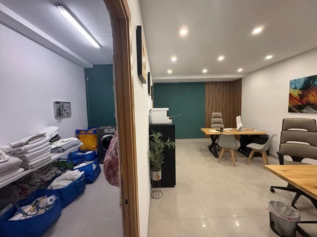 3 Zimmer Firma/Unternehmen zu vermieten in San Eugenio Bajo, Adeje - 700 € (Ref: 8907072)