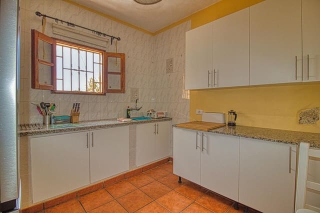 3 soveværelse Finca/Landehus til salg i Chimiche, Granadilla de Abona - € 340.000 (Ref: 9168237)