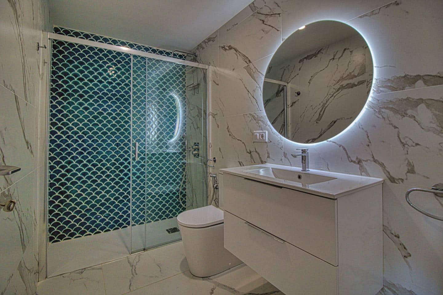 2 slaapkamer Flat te koop in Los Cristianos met zwembad - € 289.000 (Ref: 9279749)